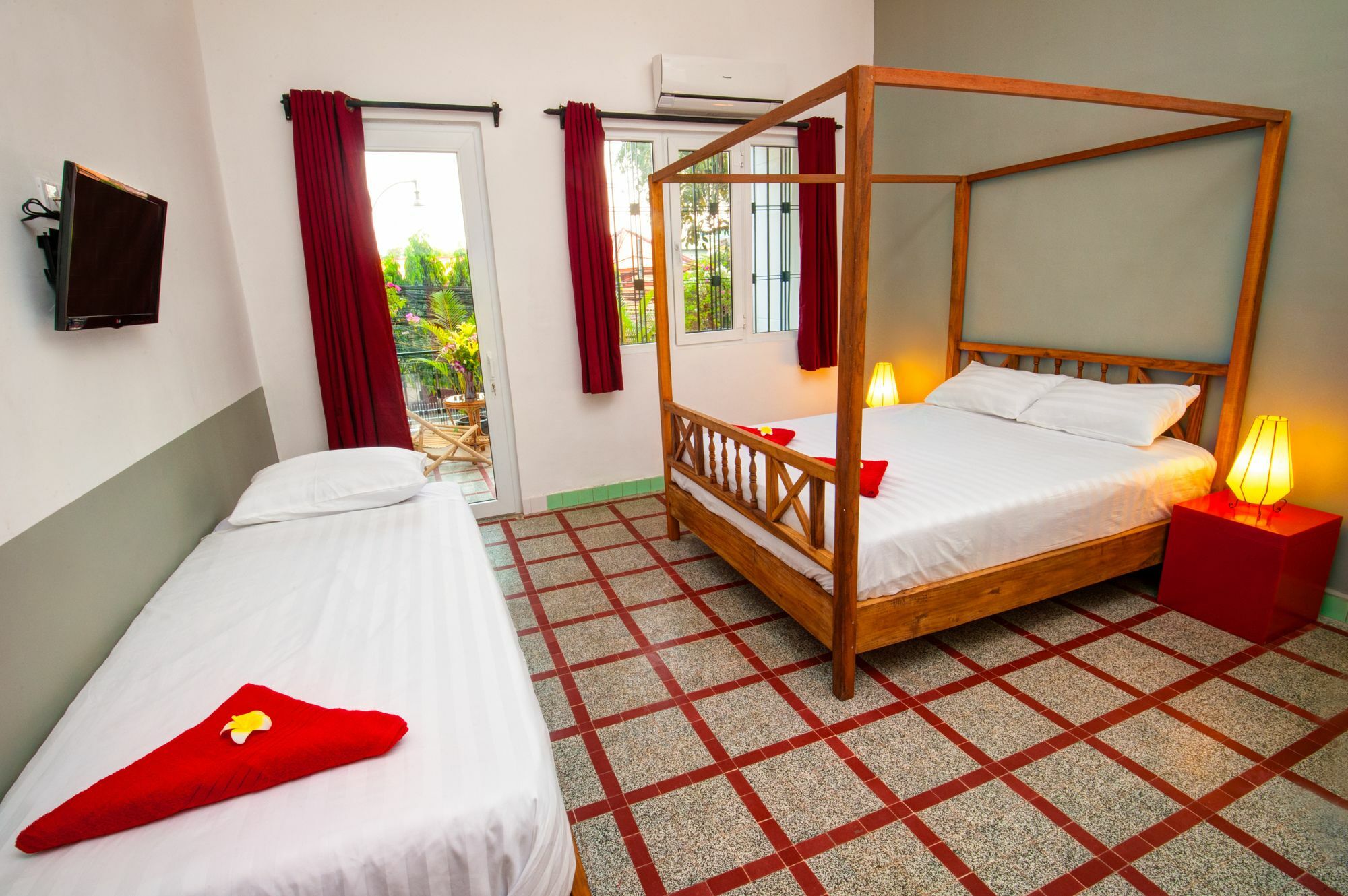 The Artist Hotel 3*